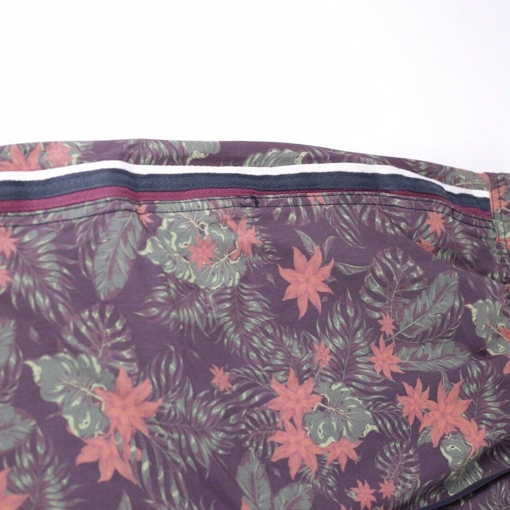 KITH Tilden Swim Shorts Trunks RARE Black Floral - Picture 4 of 7